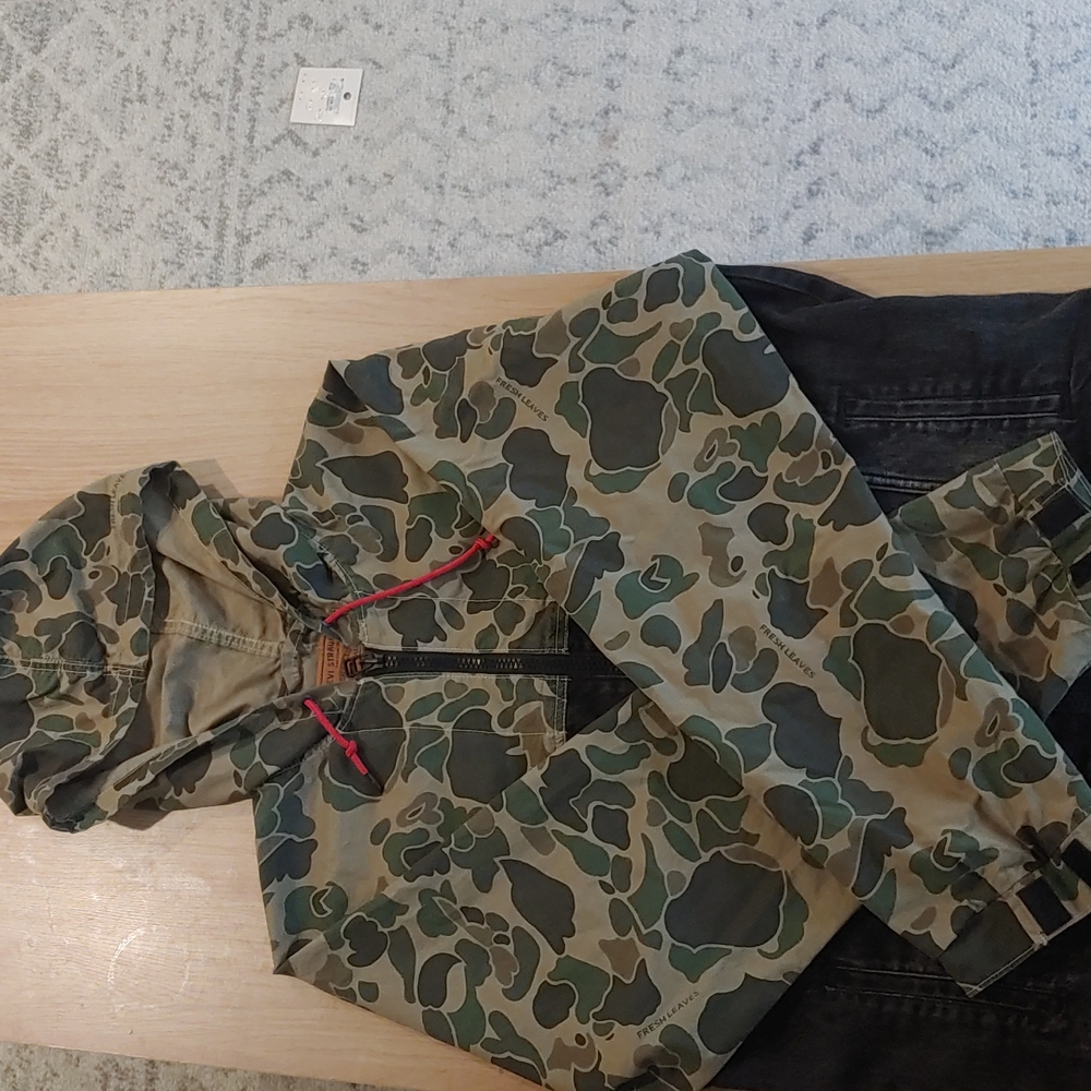 Levi's fresh leaves jean jacket.